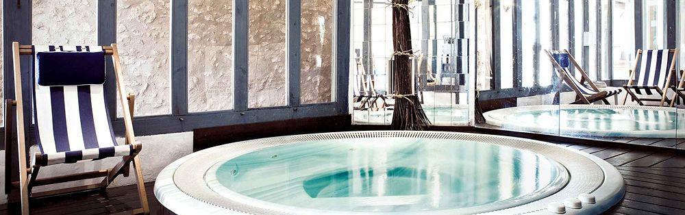 Relais Des Vigiers 4*